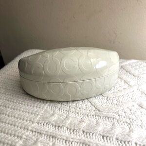 Coach White Hard Sunglasses Case 🤍